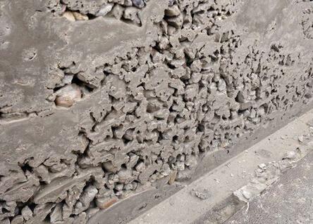 耐火澆注料泌水現(xiàn)象