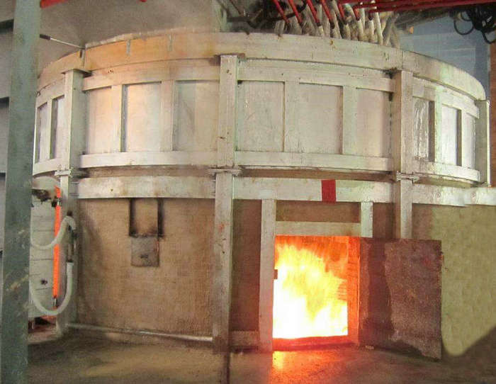 工業(yè)硅礦熱爐